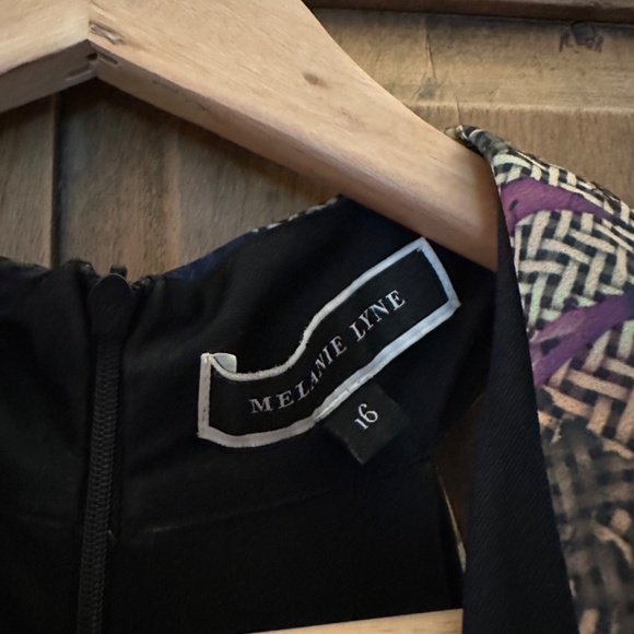 Asymmetrical dress Melanie Lynn - Picture 3 of 3